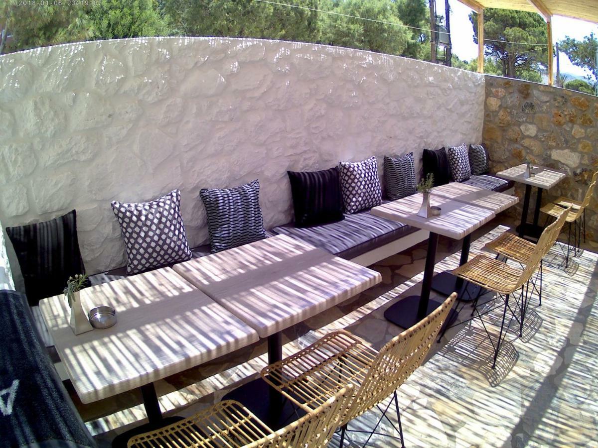 Aellia Hotel & Suites Leros Lakkion Exterior photo